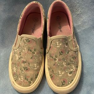 Cat and Jack Floral Slip on shoes size 13